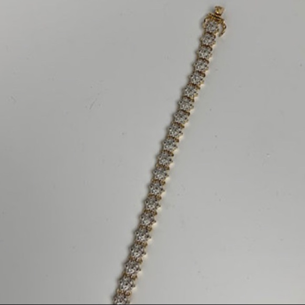 18K 0.88 CT TW Diamond Designer Bracelet